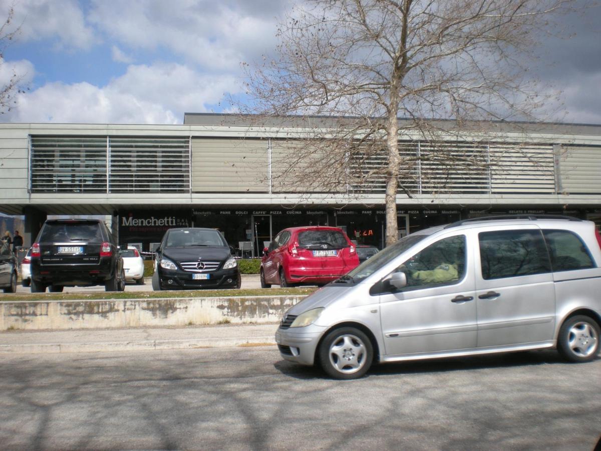 Charming Apartment Tilli With Parking Perugia Exteriör bild