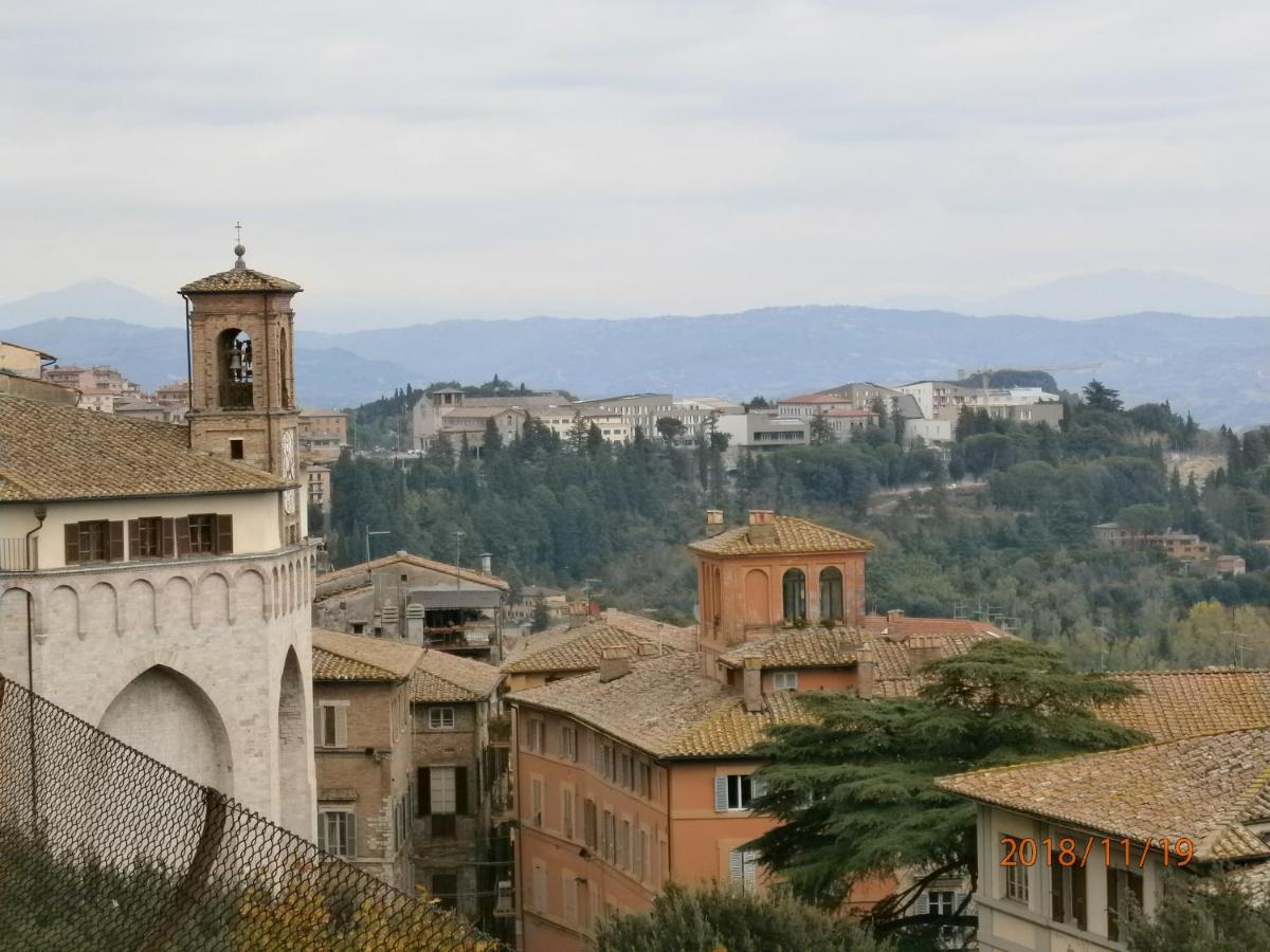 Charming Apartment Tilli With Parking Perugia Exteriör bild